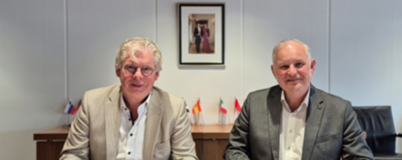 Ondertekening NIWO-MeldMisdaadAnoniem